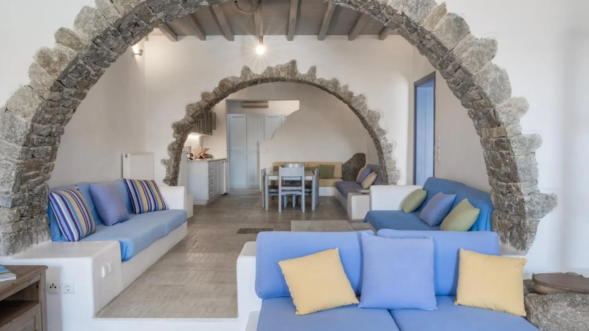 Nama Villas Super Paradise Beach  Greece