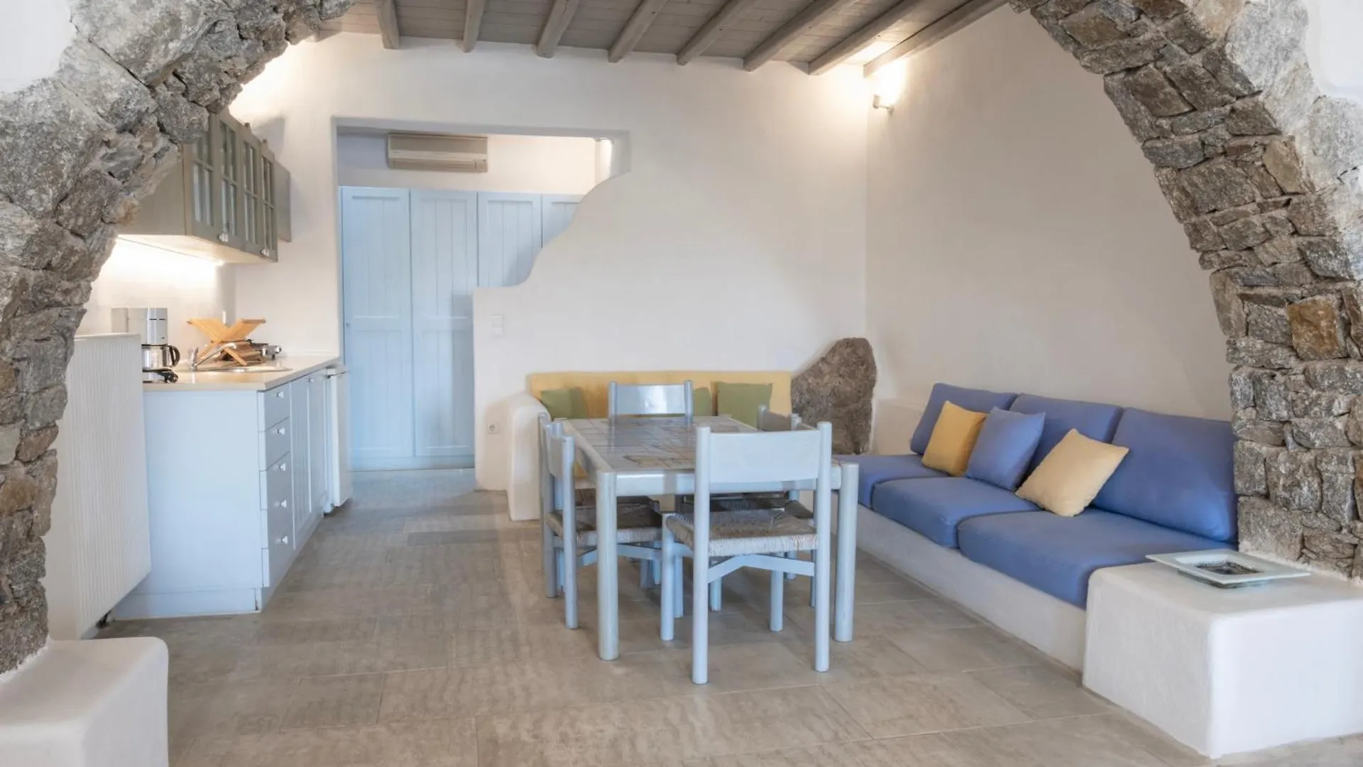 Nama Villas Super Paradise Beach