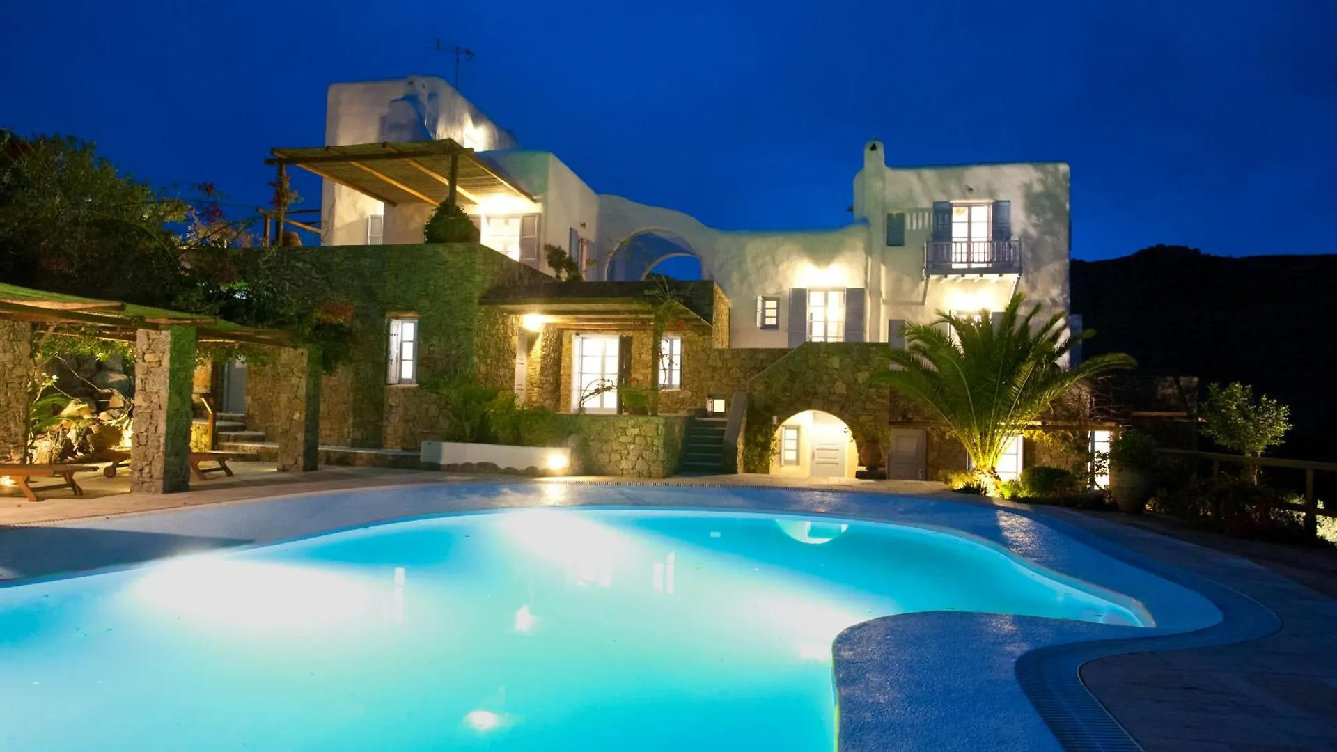 Nama Villas Super Paradise Beach